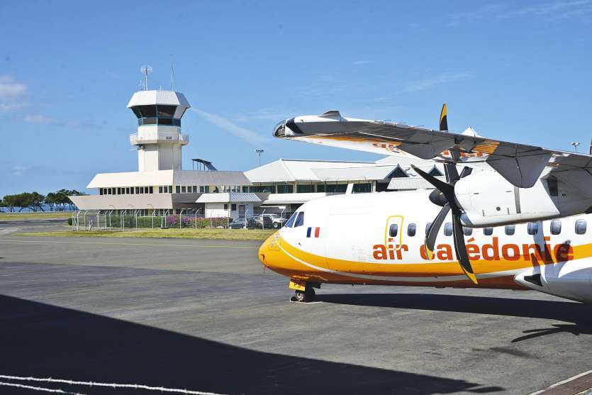 L'aérodrome de Magenta est situé au coeur de Nouméa. Les principales destinations desservies par les vols au départ de Magenta sont : L'île des Pins, Lifou, Maré, Ouvéa.